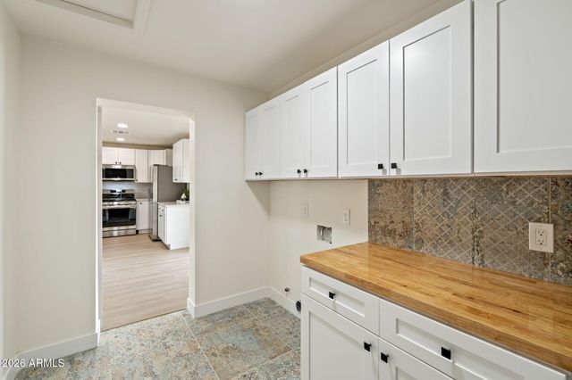 2611 N 23RD Avenue, Phoenix, AZ 85009