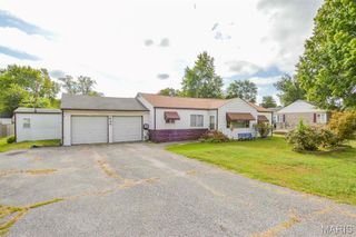 1900 N 17th Street, Swansea, IL 62226