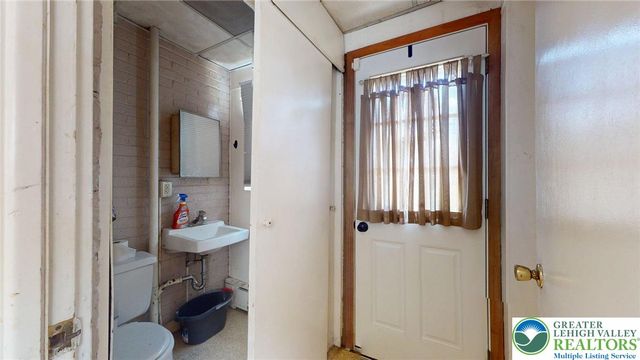2016 West Pennsylvania Street, Allentown City, PA 18104