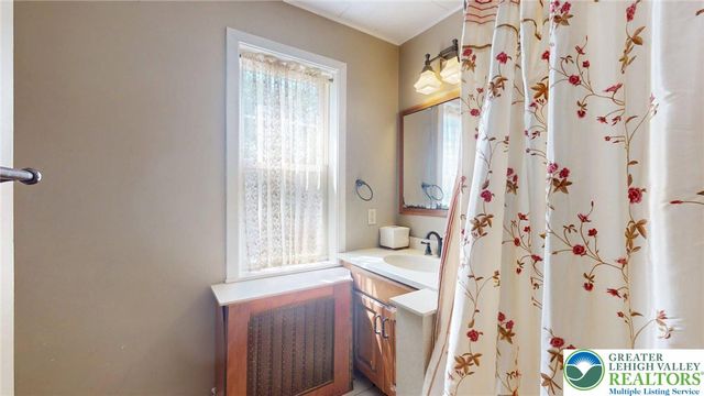 2016 West Pennsylvania Street, Allentown City, PA 18104