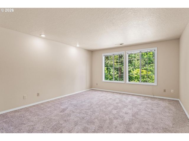 22491 CLARK St, West Linn, OR 97068