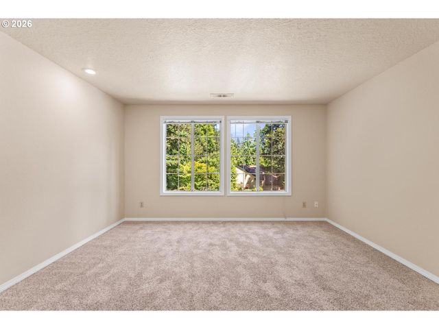 22491 CLARK St, West Linn, OR 97068