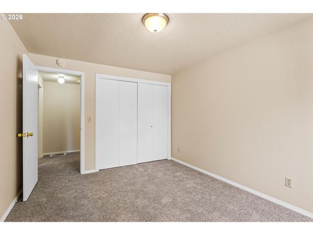 22491 CLARK St, West Linn, OR 97068