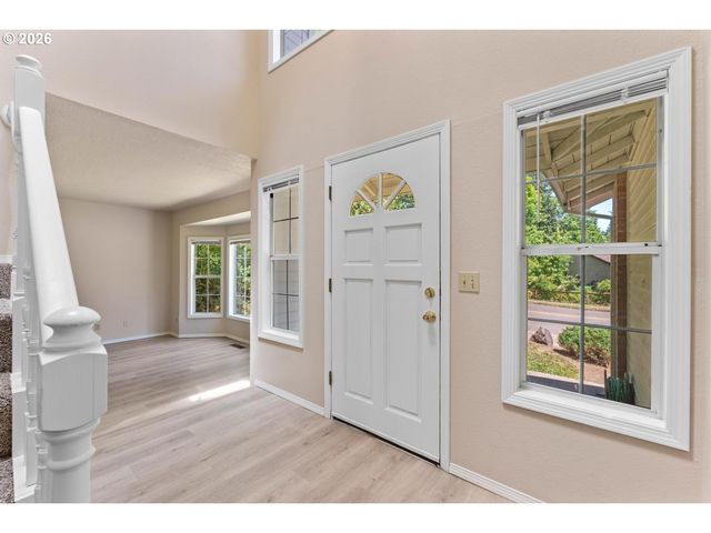 22491 CLARK St, West Linn, OR 97068