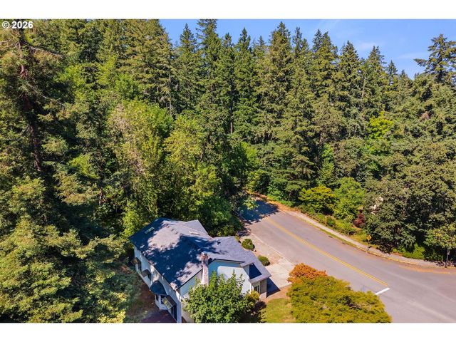 22491 CLARK St, West Linn, OR 97068