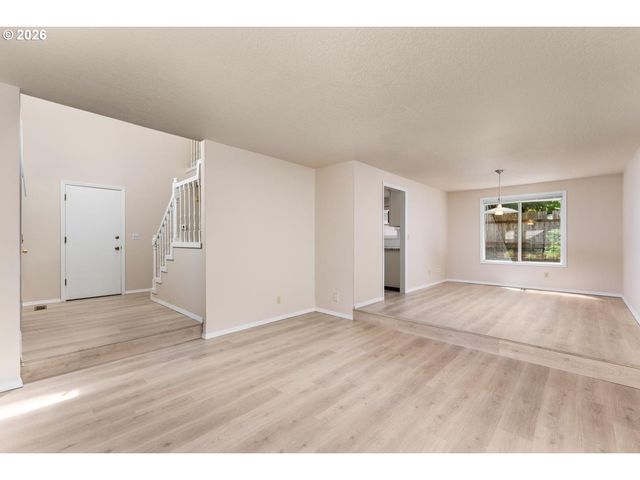22491 CLARK St, West Linn, OR 97068