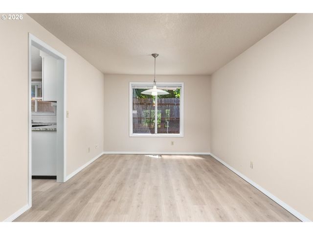 22491 CLARK St, West Linn, OR 97068