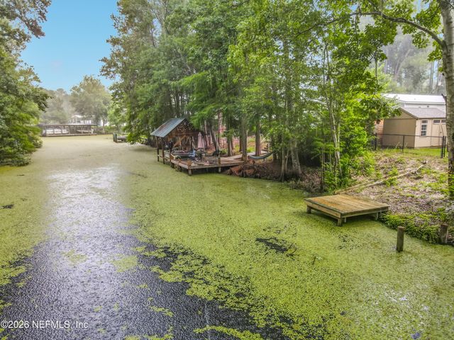 137 KERRY Drive, Satsuma, FL 32189