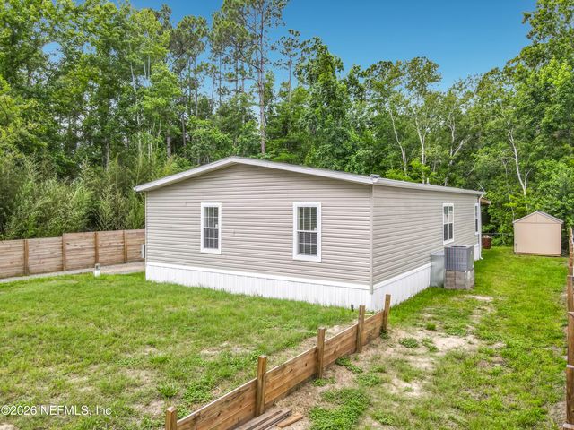 137 KERRY Drive, Satsuma, FL 32189