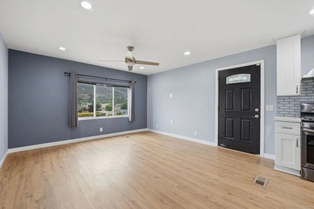 971 BORDEN 102, San Marcos, CA 92069