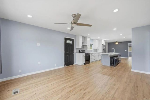 971 BORDEN 102, San Marcos, CA 92069