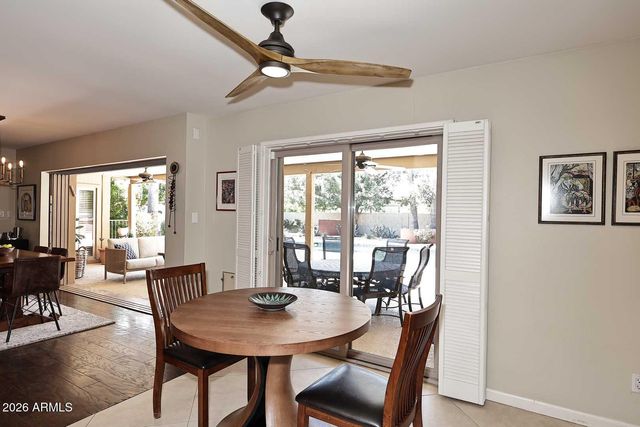 8113 E DEL CAVERNA Drive, Scottsdale, AZ 85258