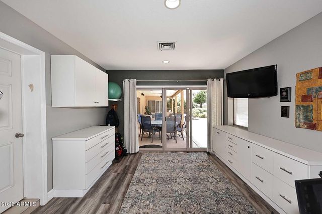 8113 E DEL CAVERNA Drive, Scottsdale, AZ 85258