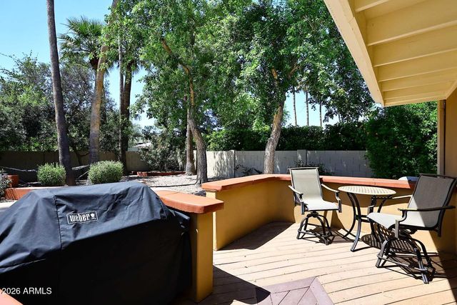 8113 E DEL CAVERNA Drive, Scottsdale, AZ 85258
