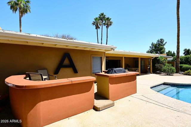 8113 E DEL CAVERNA Drive, Scottsdale, AZ 85258