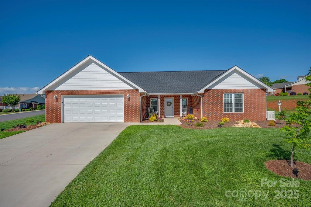 105 Kingston Place, Spindale, NC 28160