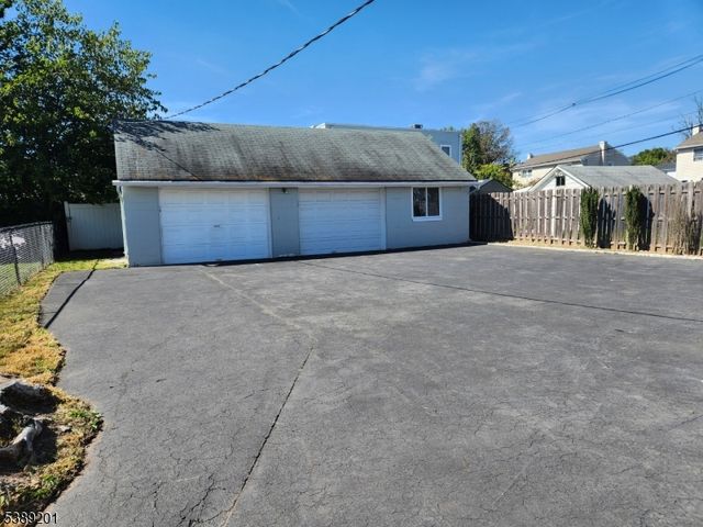 93 1St Ave, Raritan Boro, NJ 08869