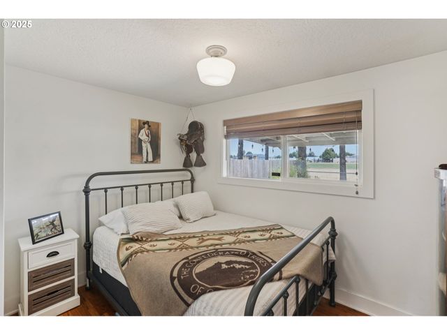 980 ASTOR Way, Woodburn, OR 97071