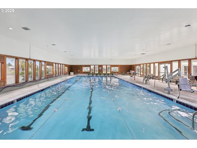 980 ASTOR Way, Woodburn, OR 97071