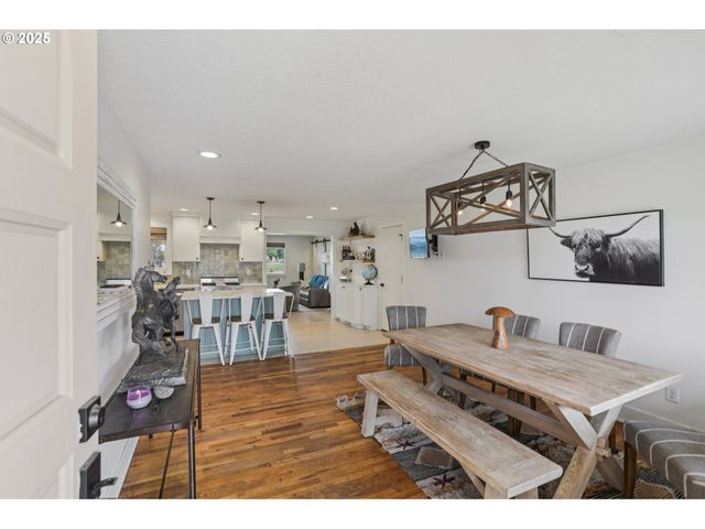 980 ASTOR Way, Woodburn, OR 97071