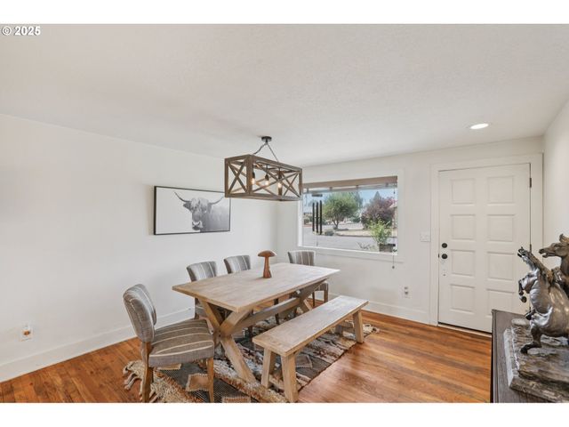 980 ASTOR Way, Woodburn, OR 97071