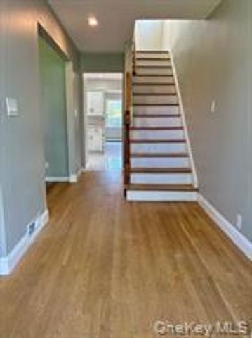 10 Elderwood ln, Melville, NY 11747