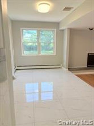 10 Elderwood ln, Melville, NY 11747