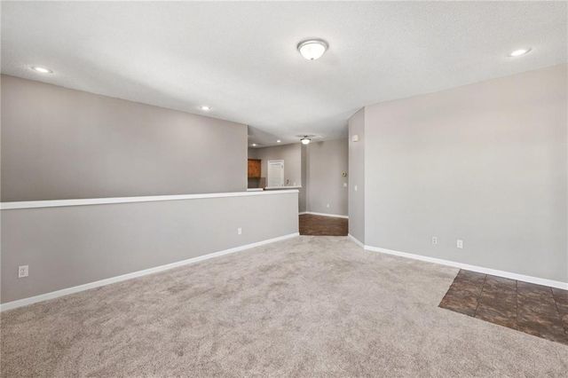 15963 S CRESTVIEW Drive, Olathe, KS 66062