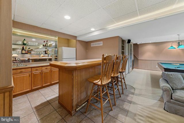 1895 CARYN DR, Hellertown, PA 18055