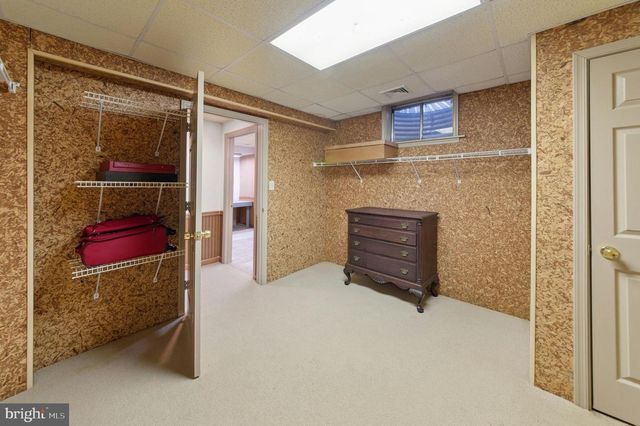 1895 CARYN DR, Hellertown, PA 18055