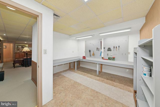 1895 CARYN DR, Hellertown, PA 18055