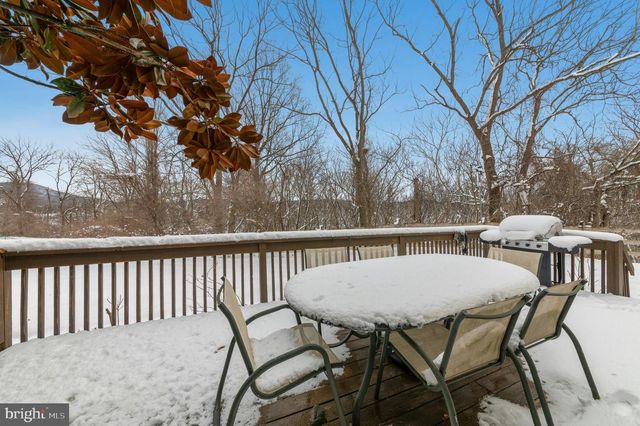 1895 CARYN DR, Hellertown, PA 18055