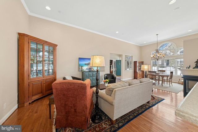 1895 CARYN DR, Hellertown, PA 18055