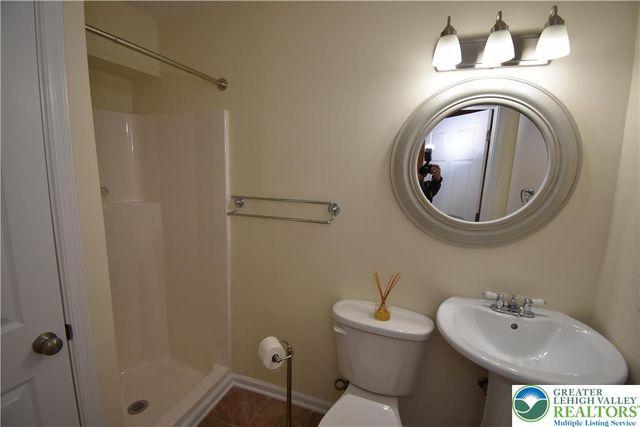 203 Auburn Drive, Williams Twp, PA 18042