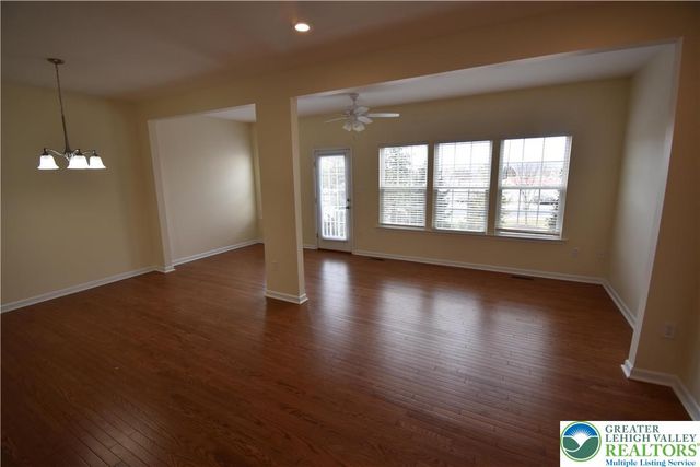 203 Auburn Drive, Williams Twp, PA 18042