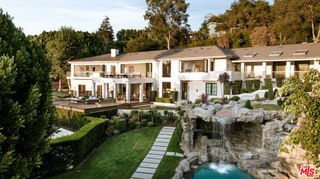 9694 Oak Pass Road, Beverly Hills, CA 90210
