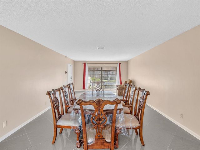 4951 Equestrian Circle A, Boynton Beach, FL 33436