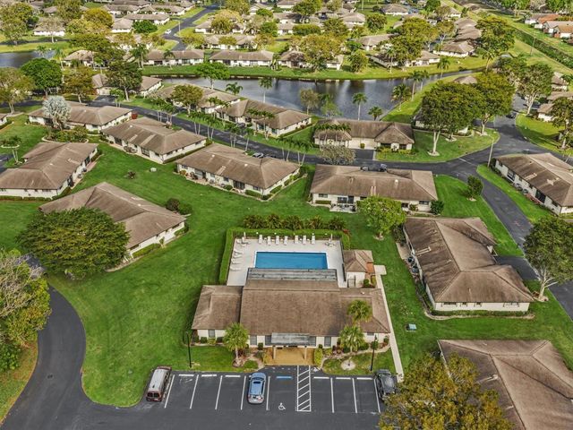 4951 Equestrian Circle A, Boynton Beach, FL 33436