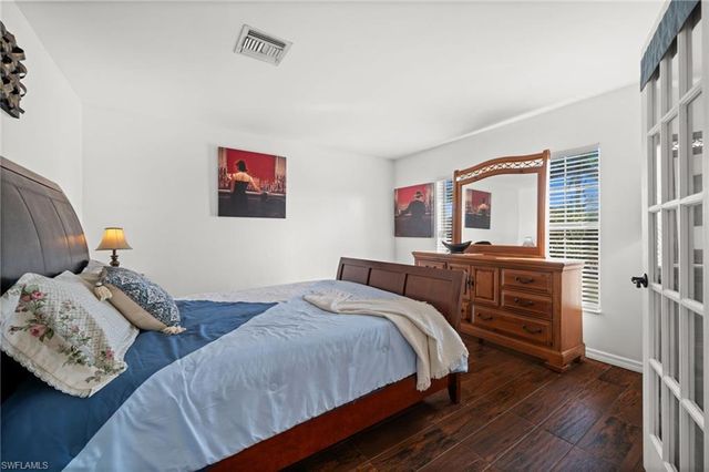 121 NE 11th TER, Cape Coral, FL 33909