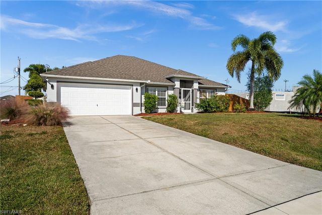 121 NE 11th TER, Cape Coral, FL 33909