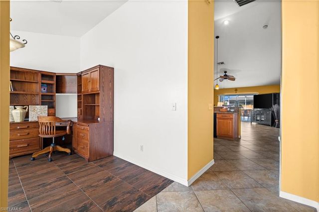 121 NE 11th TER, Cape Coral, FL 33909