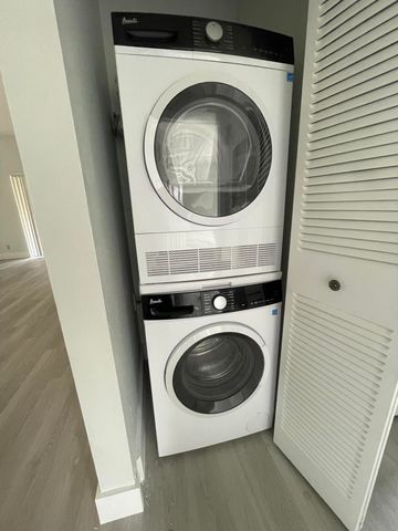 3350 Jaywood Terrace J221, Boca Raton, FL 33431