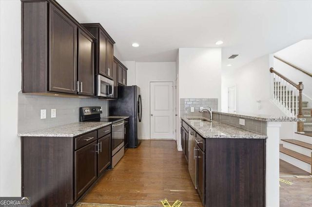 5064 Longview Walk, Decatur, GA 30035