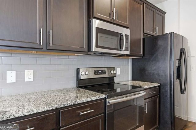 5064 Longview Walk, Decatur, GA 30035
