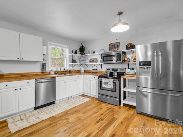 248 Bible School Road, Lake Lure, NC 28746