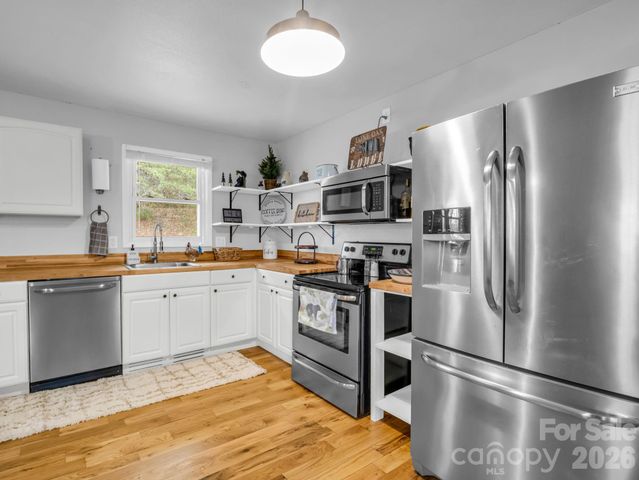 248 Bible School Road, Lake Lure, NC 28746