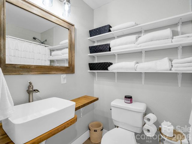 248 Bible School Road, Lake Lure, NC 28746