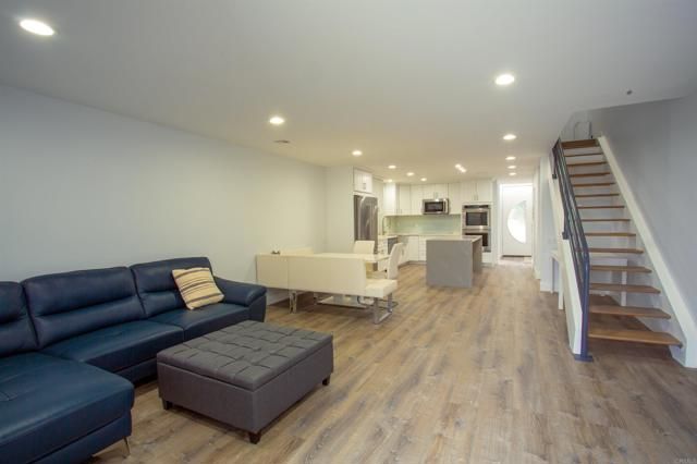 922 Sealane Drive B, Encinitas, CA 92024