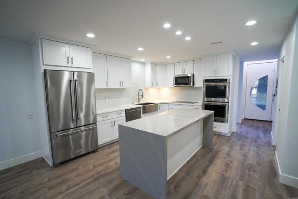 922 Sealane Drive B, Encinitas, CA 92024