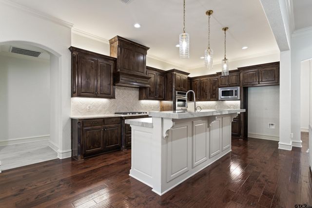 1209 Cambridge Bend, Tyler, TX 75703